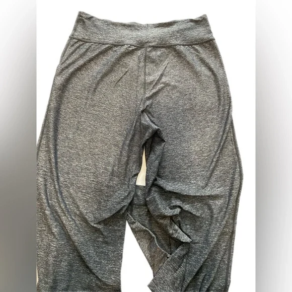 Lululemon Still Pant Heathered Blsck 4 Tall - Picture 8 of 11